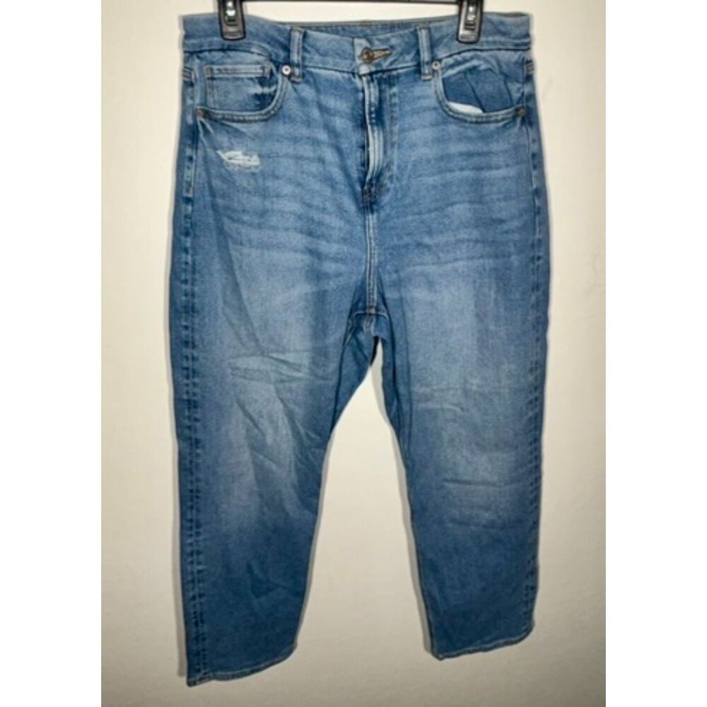 American Eagle Women's Jeans 10 Short Light Wash Stretch Distressed Denim
